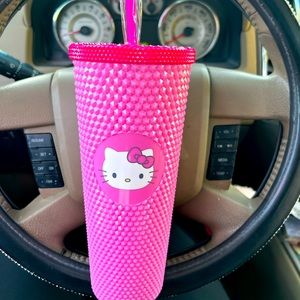 Hello kitty cup never used !!!!! Brand new